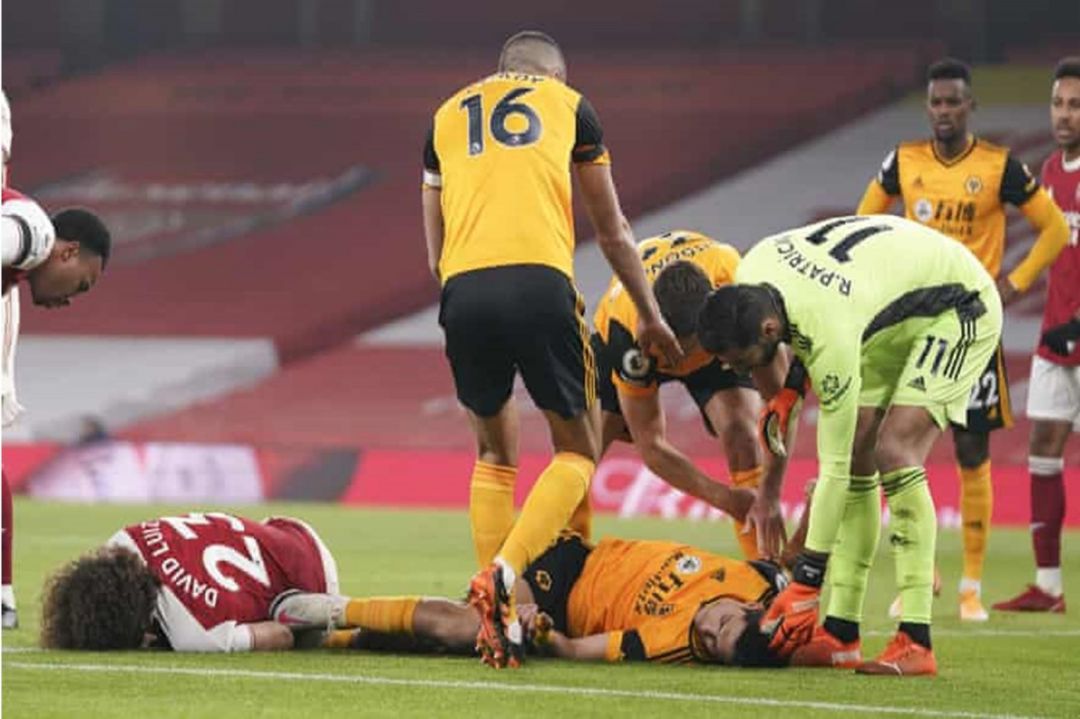 Leading expert says football’s new head injury rules are a “shambles”
