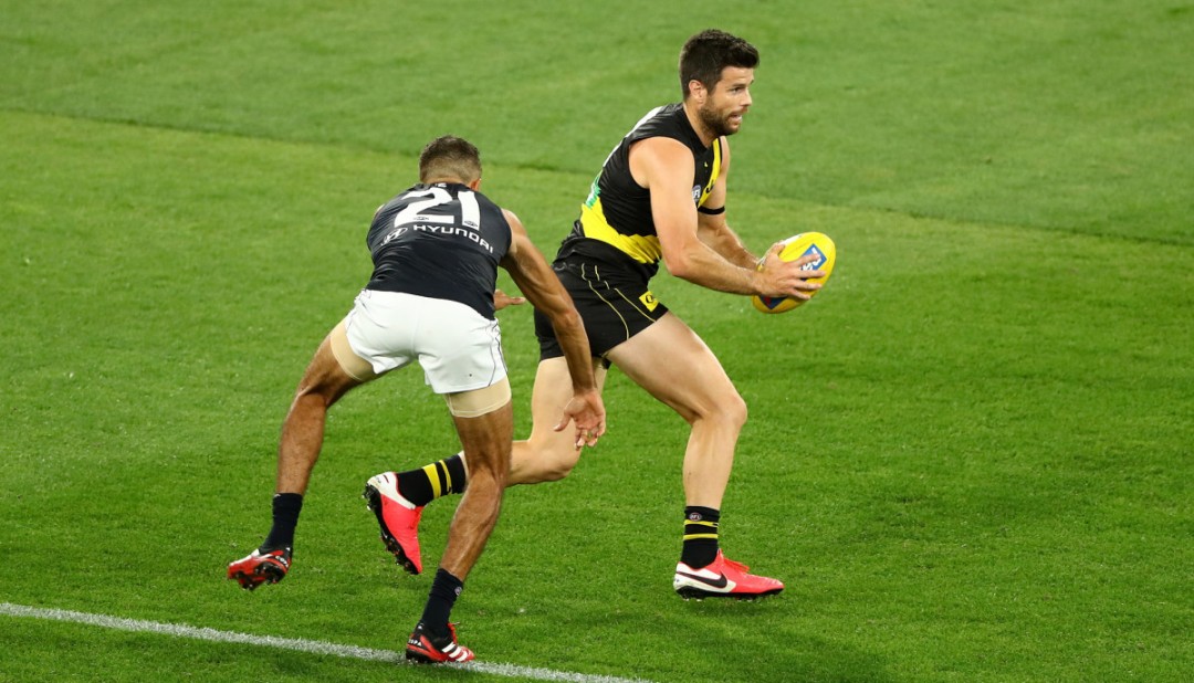 AFL considering landmark multimillion-dollar concussion trust